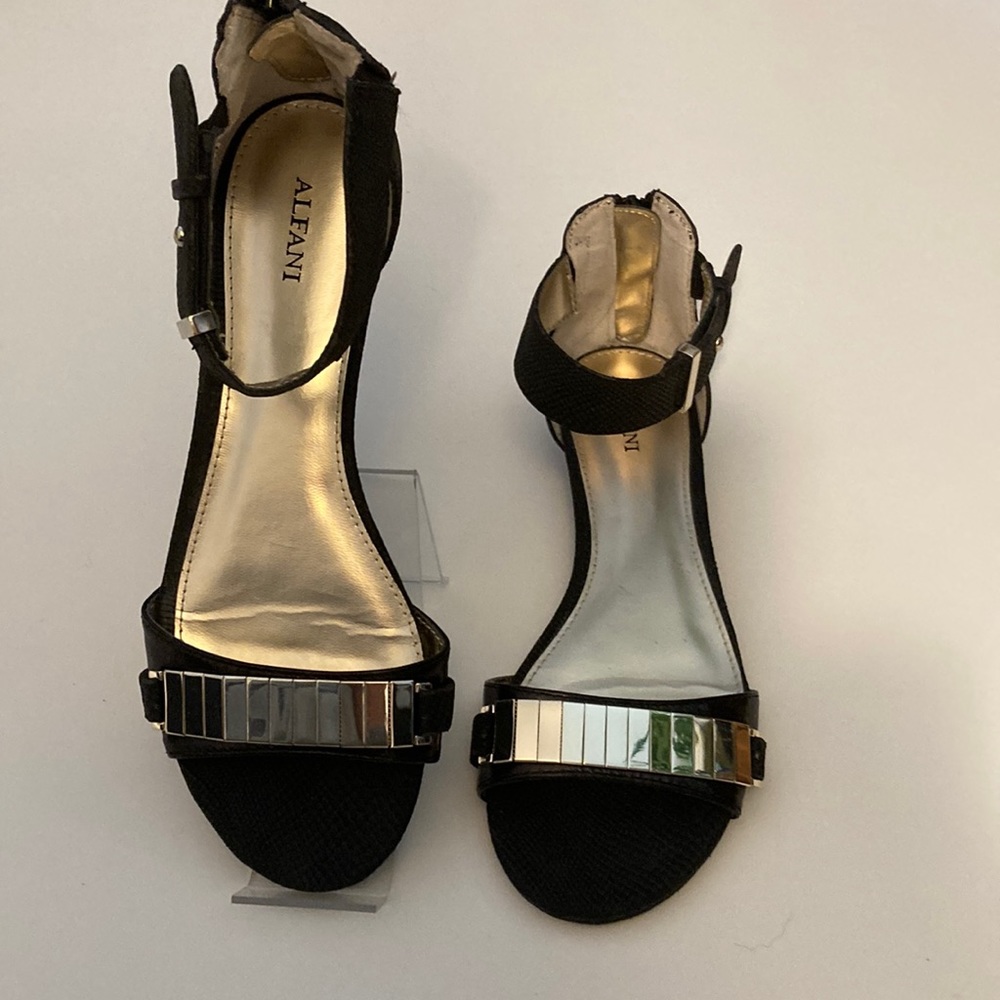 Womens Alfani ankle strap flats 7 M
